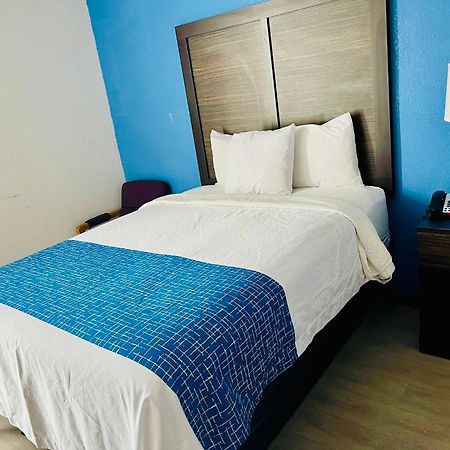 Travelodge By Wyndham Gallipolis Zewnętrze zdjęcie