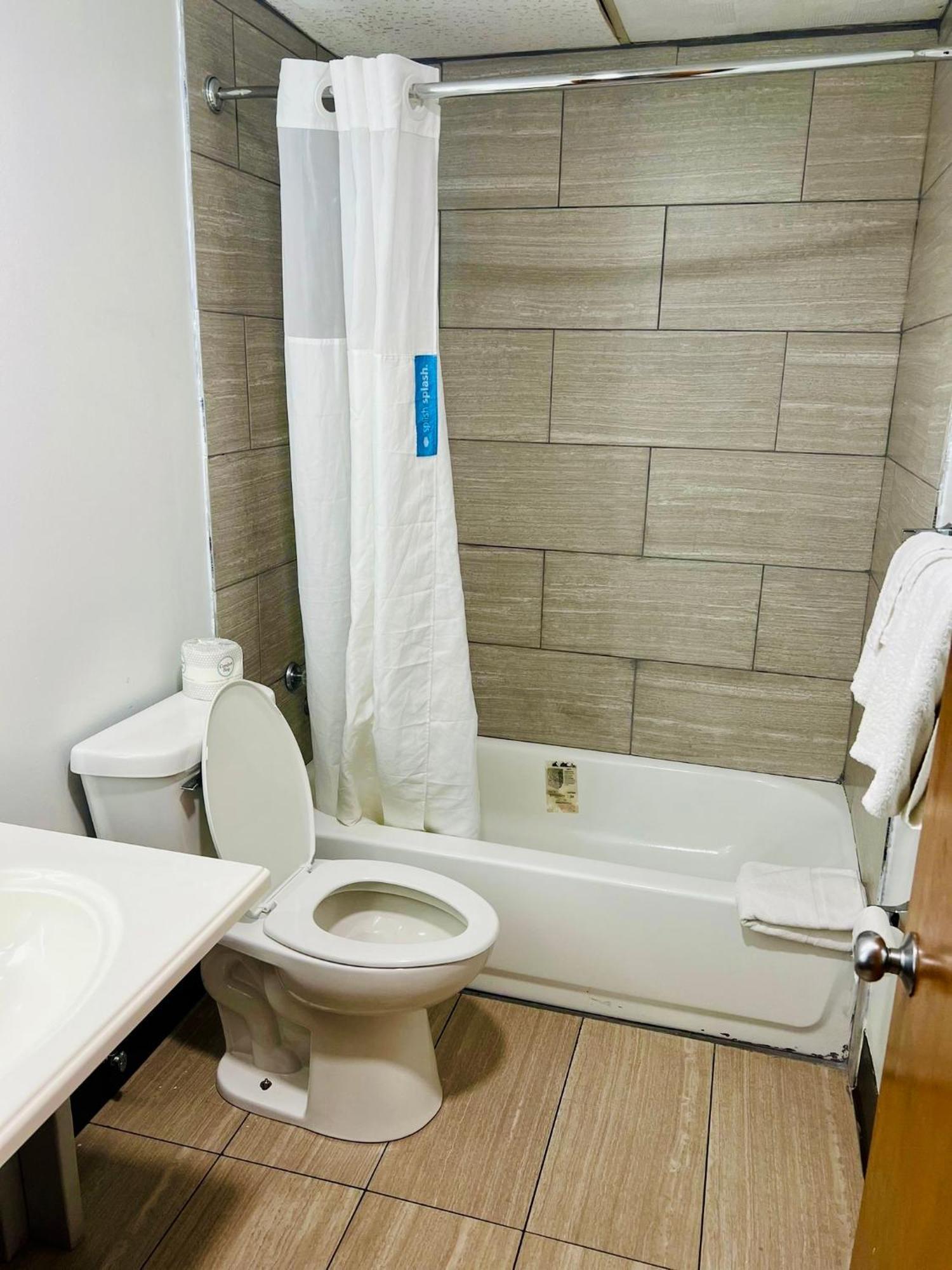 Travelodge By Wyndham Gallipolis Zewnętrze zdjęcie